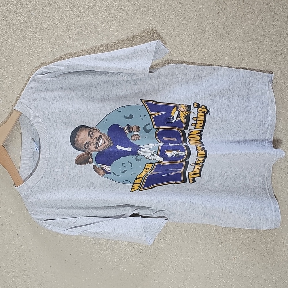 Vintage Salem Sportwear Minesota Vikings Warren Moon T-Shirt.